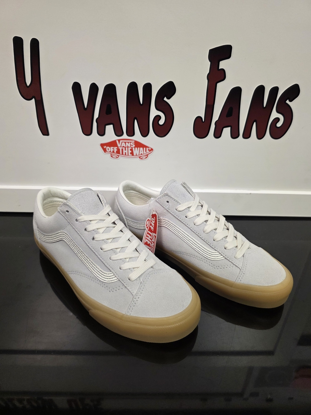 Vans Old Skool Light Gray Suede Gum Sole Men’s 8 Women’s 9.5 New